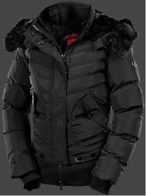 Queens, TiSaAirTec, Black