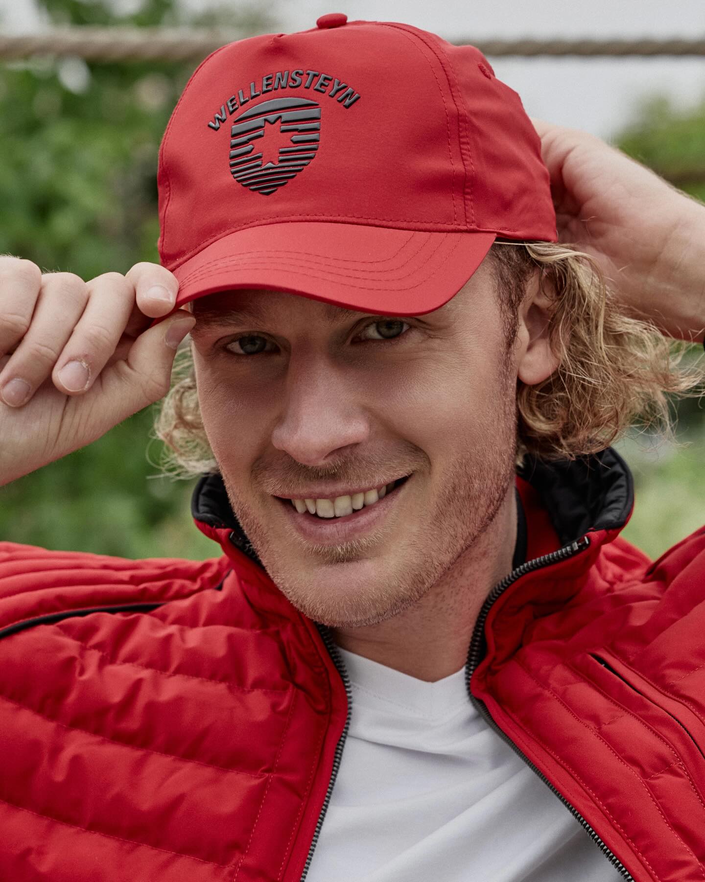 Tedd teljessé a szetted! Wellensteyn baseball sapkák többféle színben és fazonban elérhetőek a webshopon és márkaüzleteinkben egyaránt. #wellensteyn #wellensteynhungary #divat #ruha #outfit #fashion #wellensteynkabát #tavaszikabát #átmenetikabát #mellény #womensfashion #mensfashion #summerfashion #pullover #baseballsapka