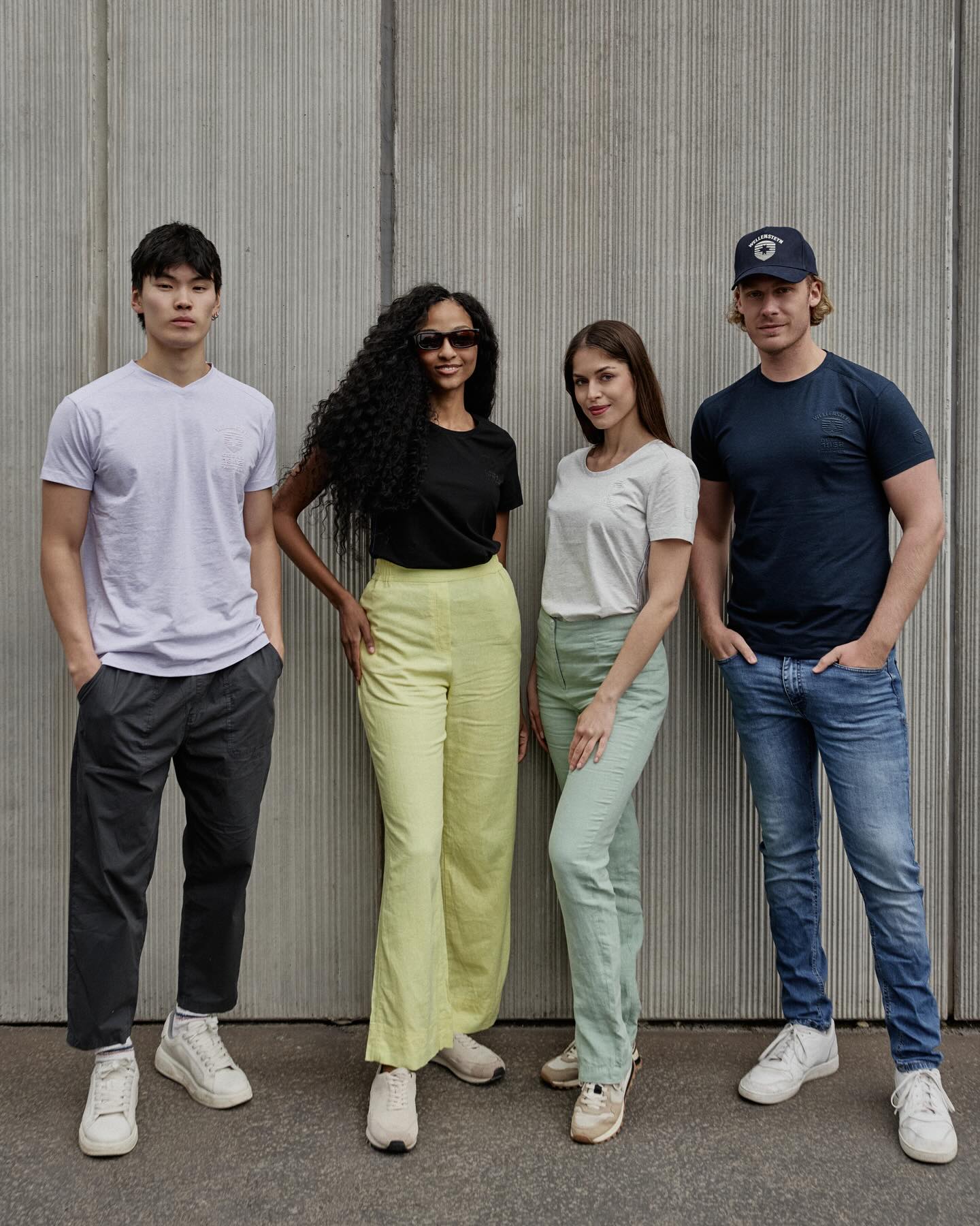Wellensteyn pólók – kényelem egész nap 👕 Prémium érzet, extra puha tapintás, légáteresztő anyag és jól kombinálható színek. Igazi alapdarab minden évszakra! ✨ #wellensteyn #wellensteynhungary #divat #ruha #outfit #fashion #wellensteynpóló #tsummerfashion #womensfashion #mensfashion